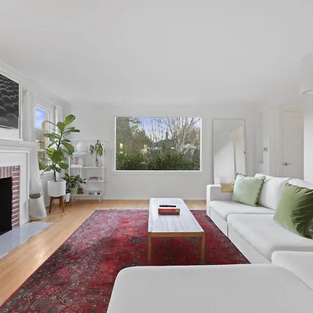3Br 2Ba Ballard Blue, Seattle